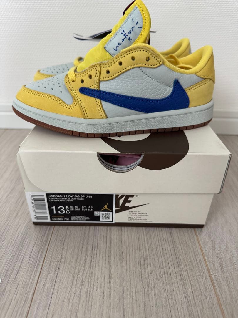 トラヴィス　スコット　NIKE　JORDAN1 Canary