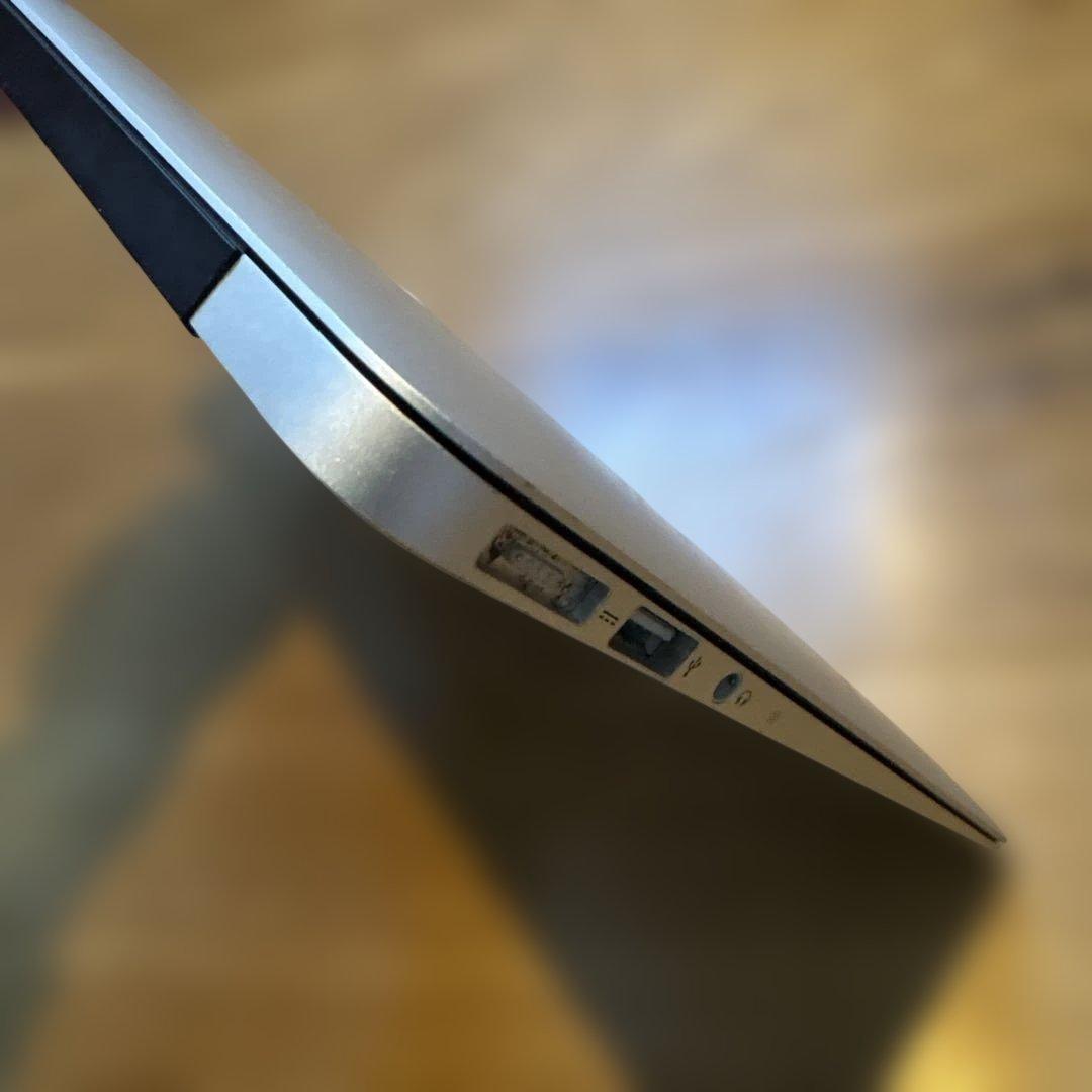 [動作良好] MacBook Air 11インチ2012 128GB