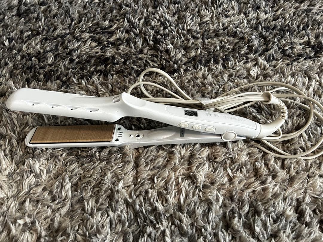 絹女~KINUJO~ LM-125 ストレートアイロン