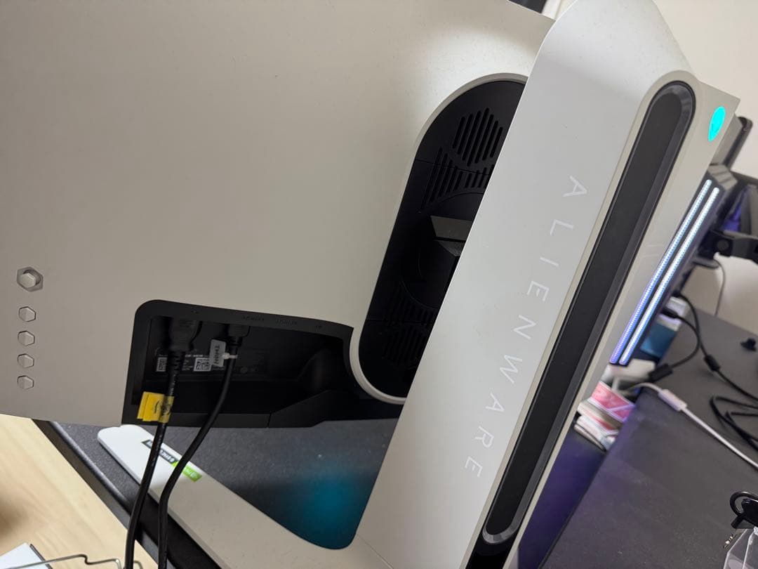 ディスプレイ・モニター本体 DELL ALIENWARE AW2721D