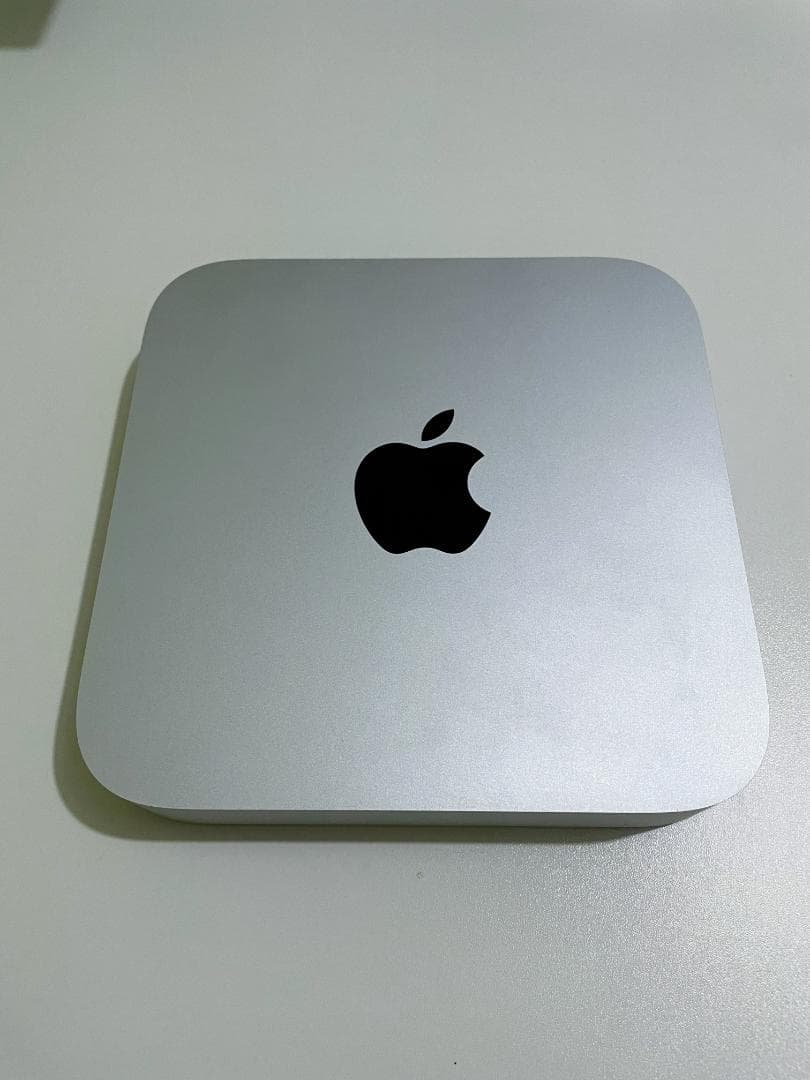 M1 Mac mini 本体 (8GB/256GBモデル)