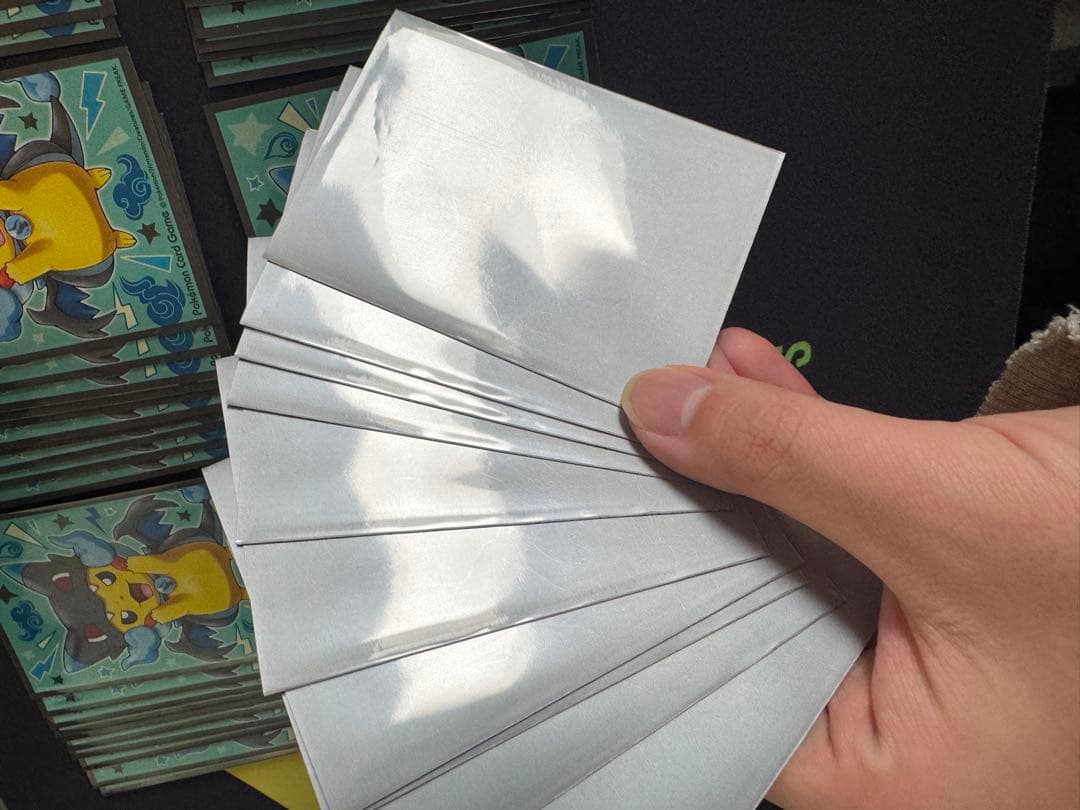 メガリザードンX Y ポンチョを着たピカチュウ　スリーブ　デッキケース　引退