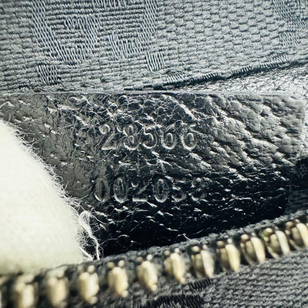 ✨GUCCI✨グッチ✨GG柄✨ロゴ✨ブラック✨ヴィンテージ✨ウエストポーチ✨