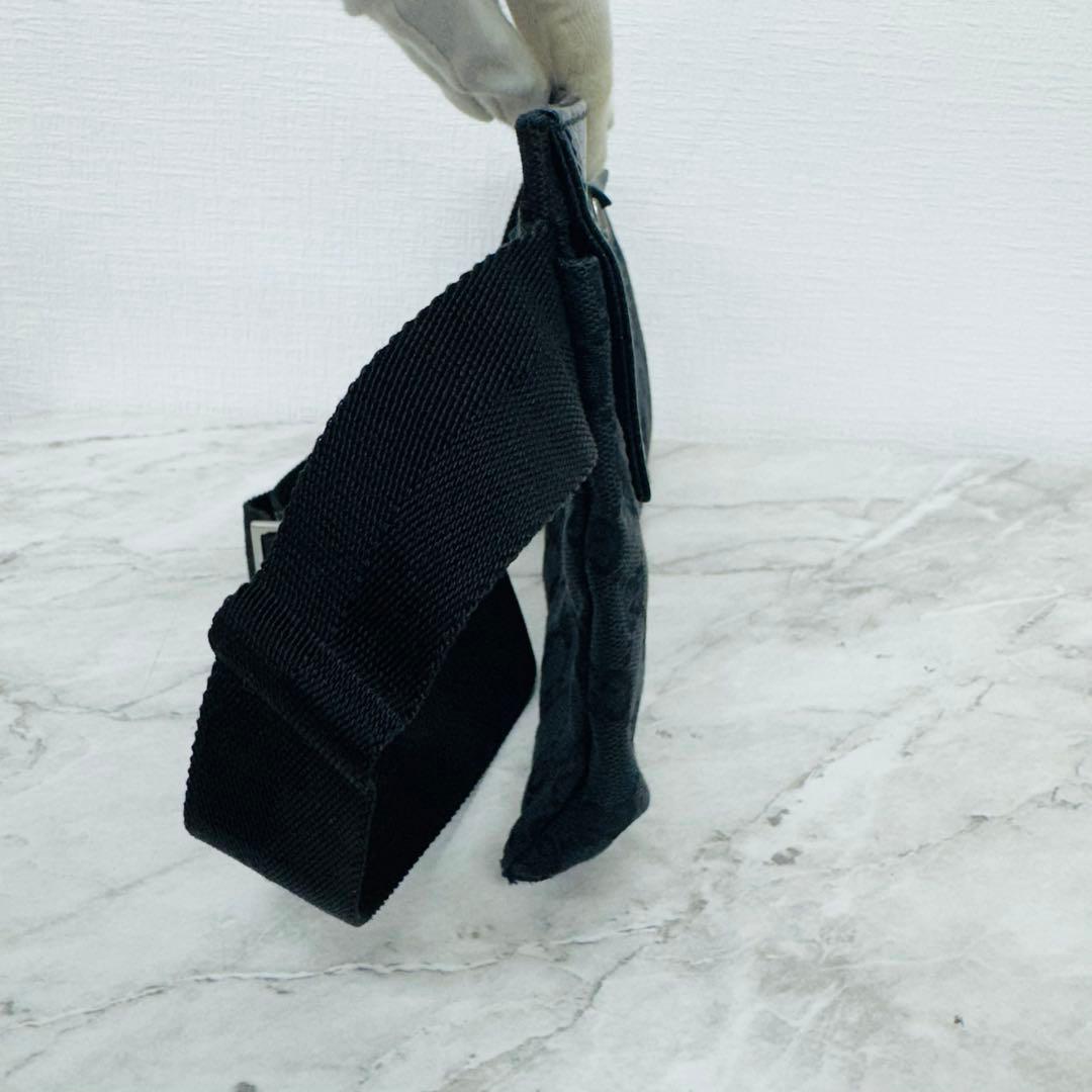 ✨GUCCI✨グッチ✨GG柄✨ロゴ✨ブラック✨ヴィンテージ✨ウエストポーチ✨