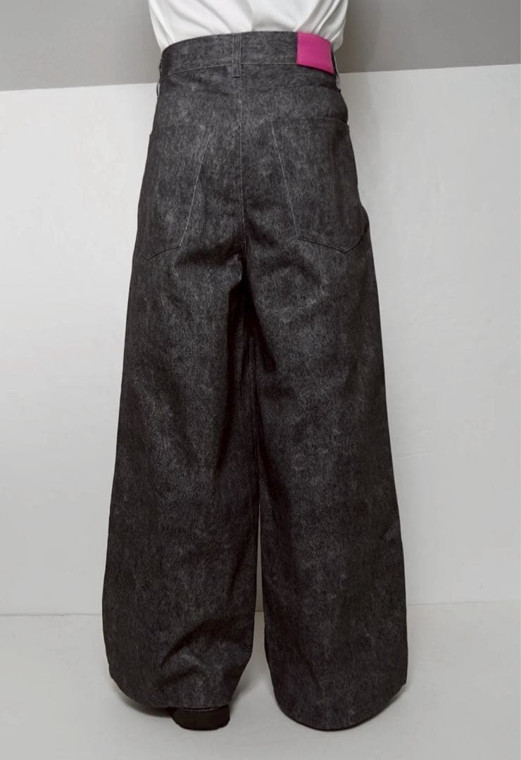 パンツ PLAY HOUR BAGGY PRINTED DENIM BLACK 1