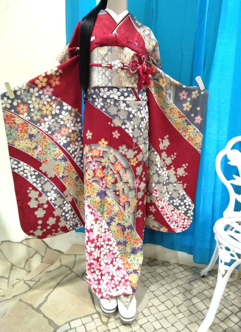 振袖フルセット、正絹、成人式、重ね衿帯揚げ帯締め、西陣袋帯、襦袢、岩田専太郎落款