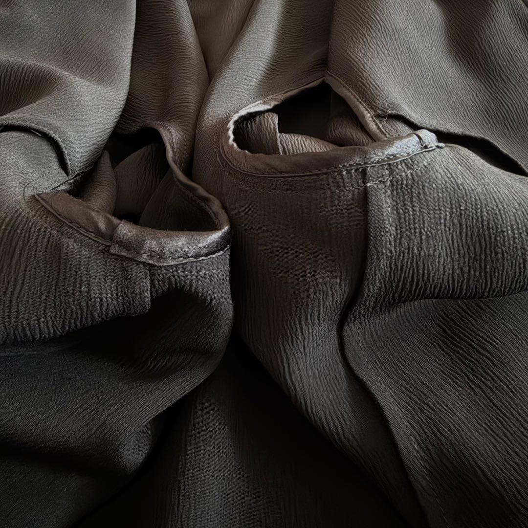 【極美品】【絹100%】フェラガモ　ジャケット　ヴァラボタン　フリル　黒　3XL