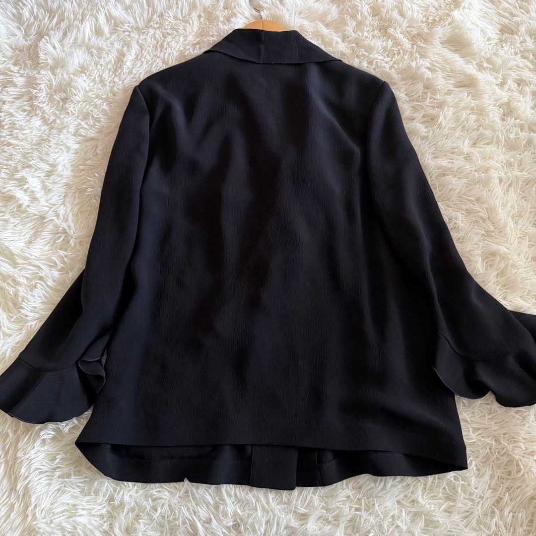 【極美品】【絹100%】フェラガモ　ジャケット　ヴァラボタン　フリル　黒　3XL