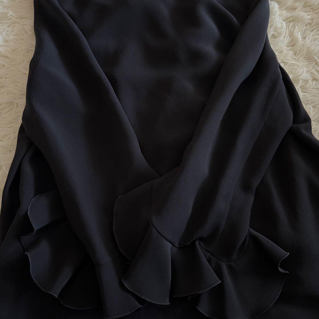 【極美品】【絹100%】フェラガモ　ジャケット　ヴァラボタン　フリル　黒　3XL