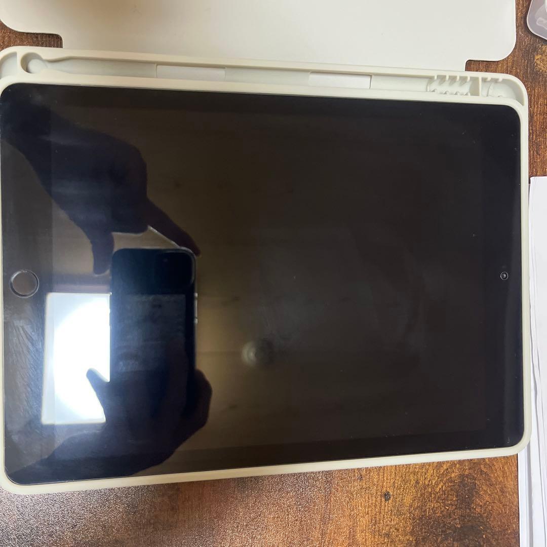 【美品】iPad 第6世代 32GB WiFiモデル