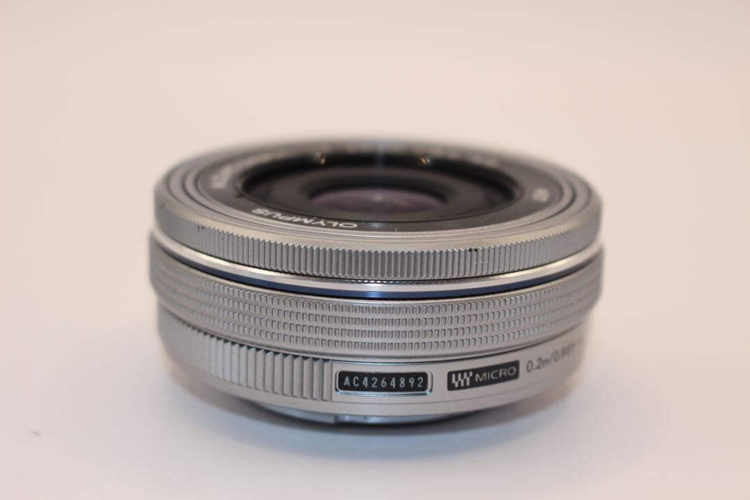 ★プロテクター付★M.ZUIKO 14-42mm 電動ズーム　標準レンズ