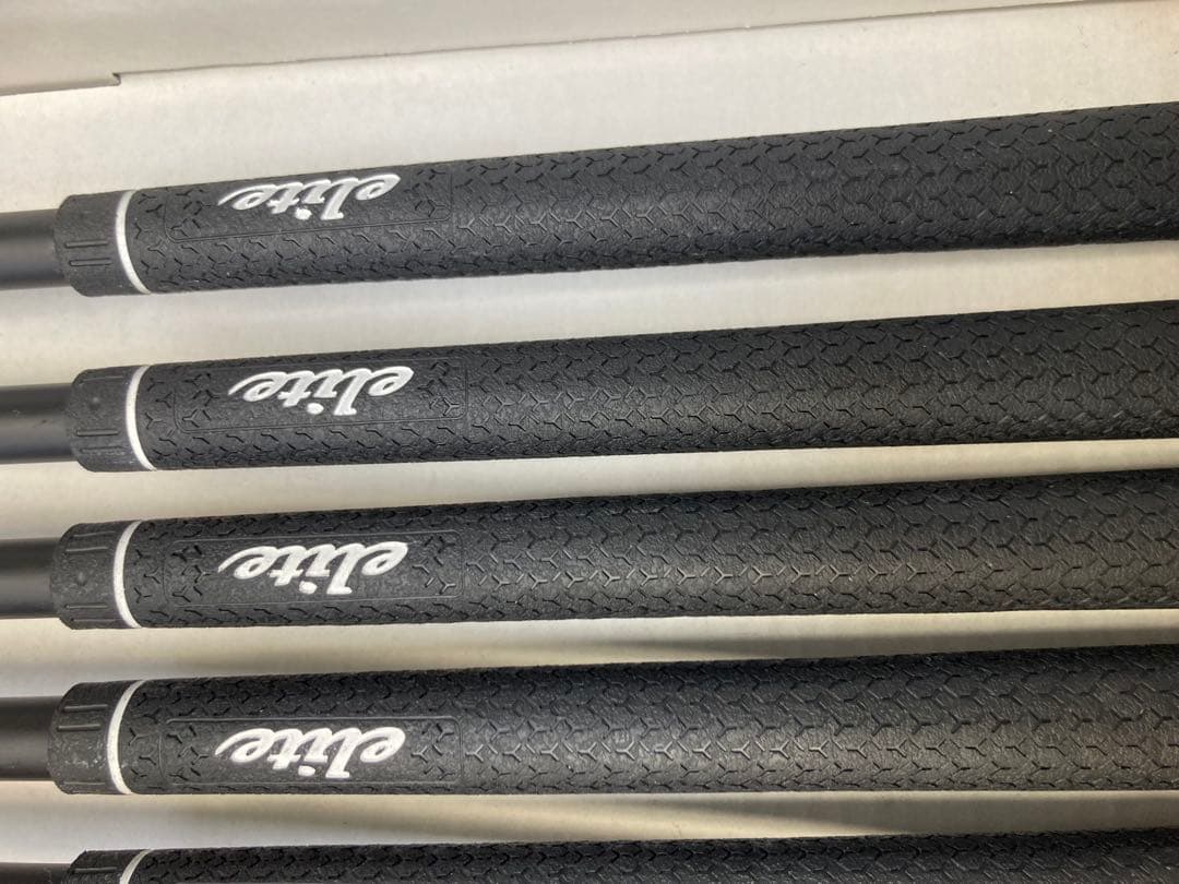 フジクラ TRAVIL トラヴィル 5〜AW7本105Sエリートグリップ付き