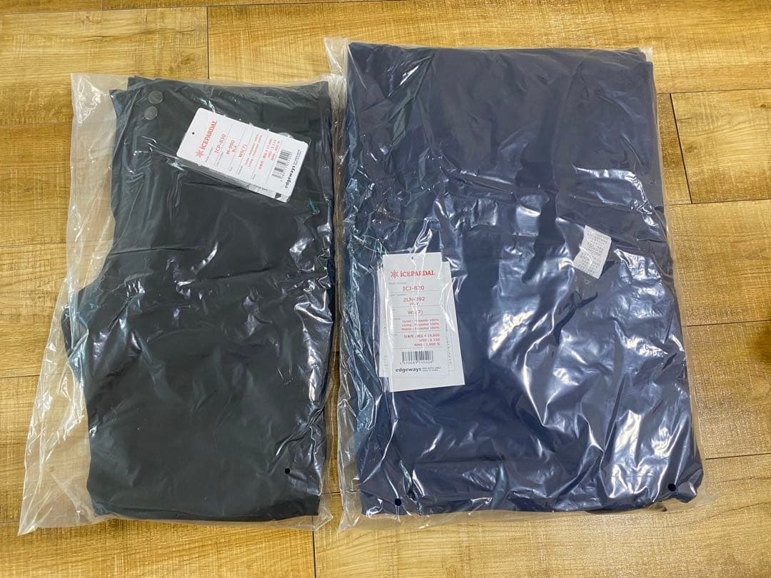 レディーススノーウェア　上下セット　未使用