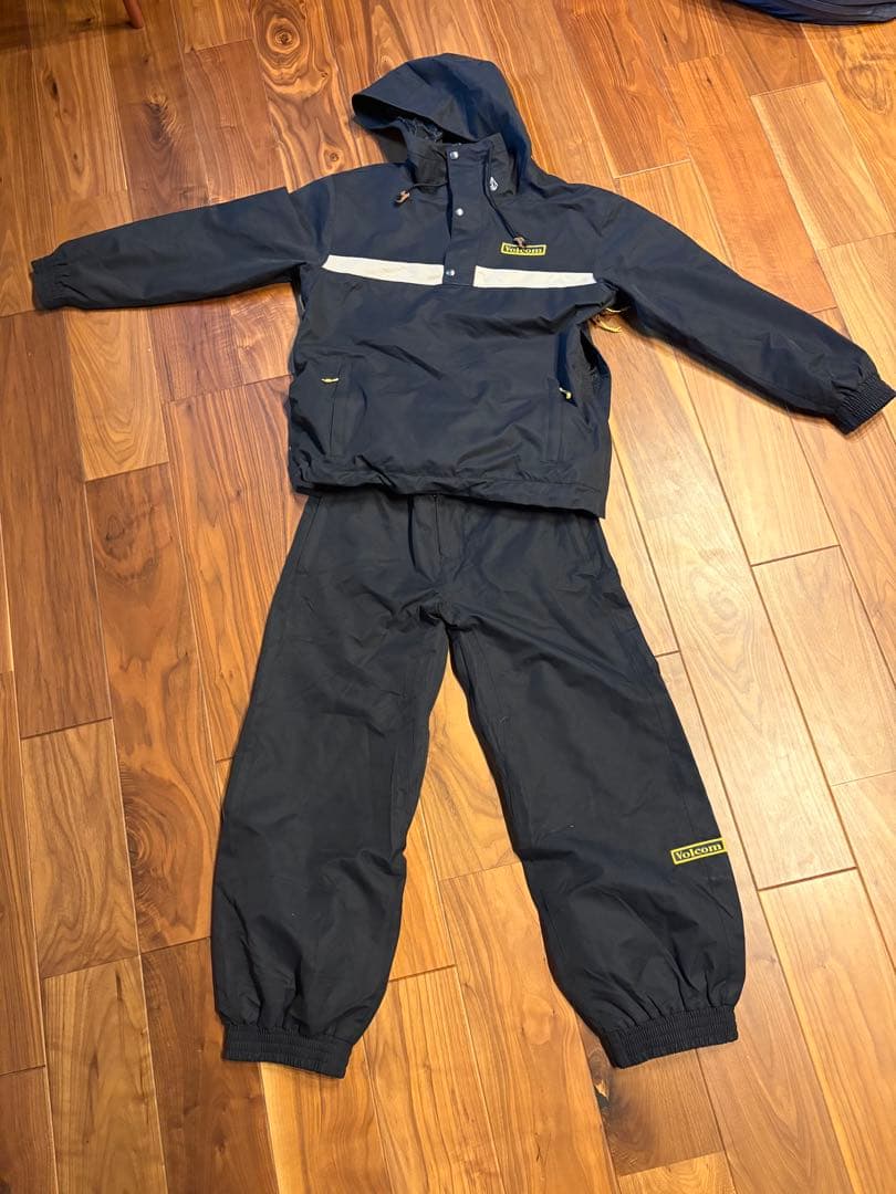 Volcom 160程度スノーボードウェアセット ブラック