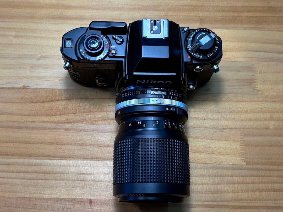Nikon FGフィルム一眼レフカメラ NIKKOR35ー105ズームレンズ付き