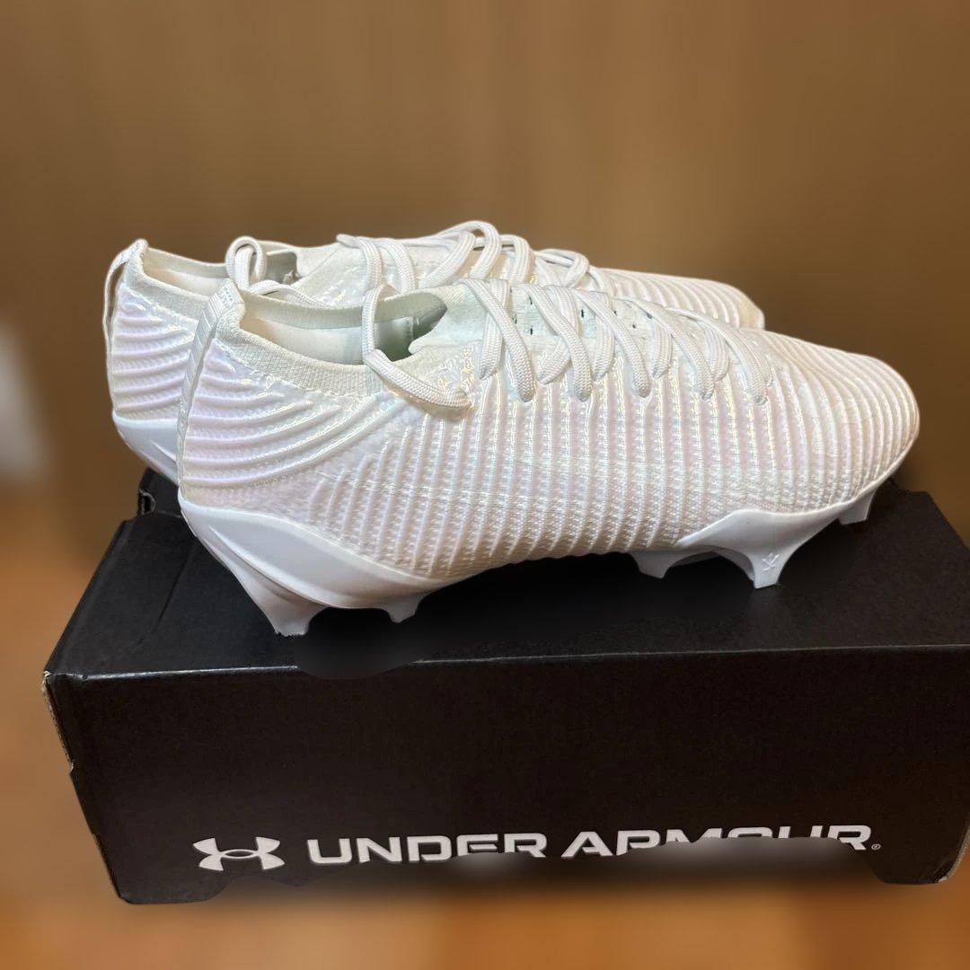 アンダーアーマー ブラー プロ フットボール クリート 3028220-100