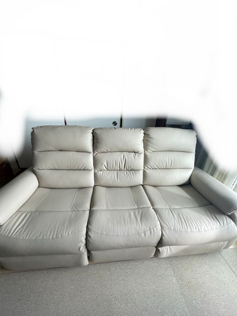 3人用電動合皮テーブル付きリクライニングソファ Nビリーバ　Nシールド