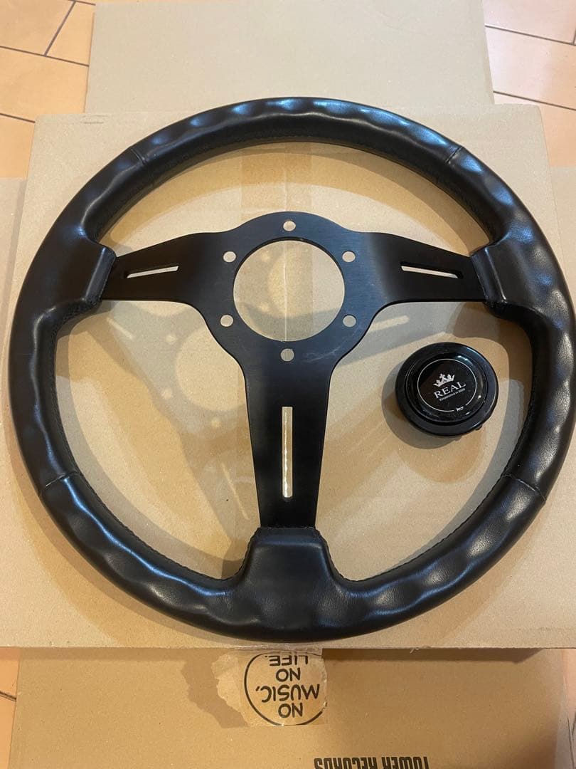 REAL(レアル) 汎用ステアリング　 スポーツ ディープタイプ