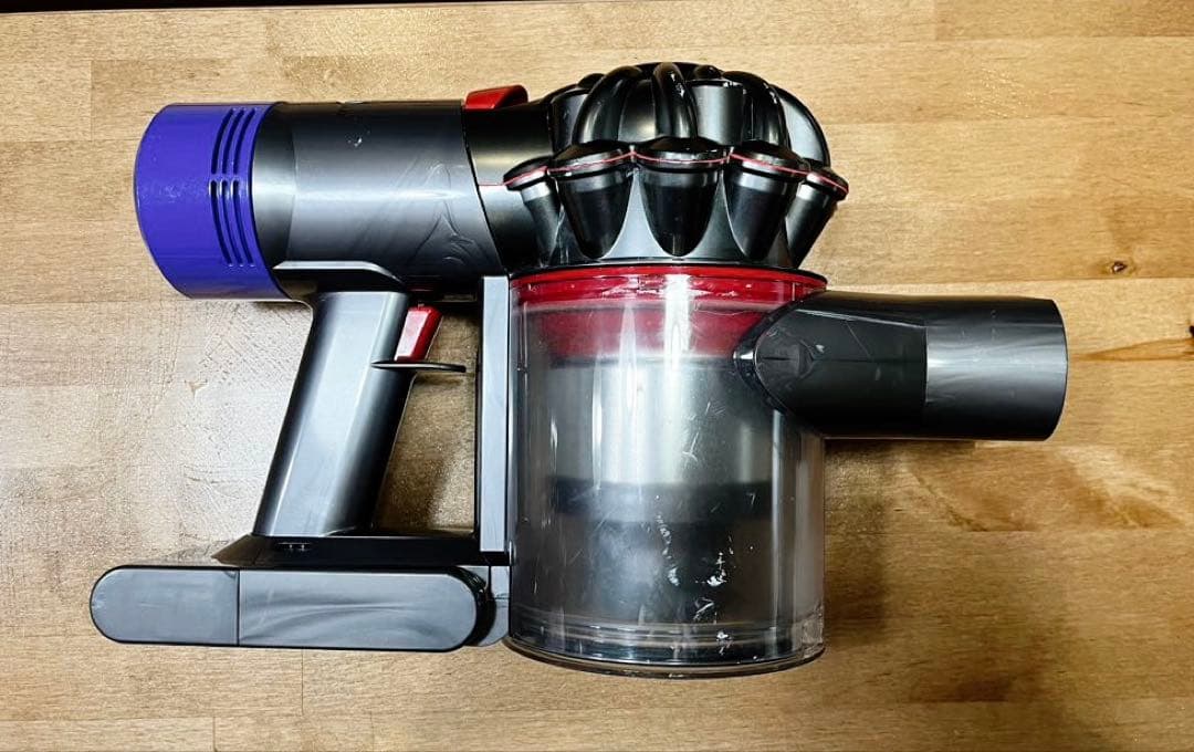 Dyson V8 Fluffy Plus ダイソン LEDヘッド付 スタンド付