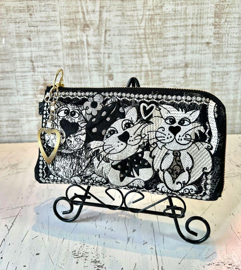 ロラライハリス♡ブラック英字デニム生地♡刺繍の楕円底バッグ♡長財布セット♡