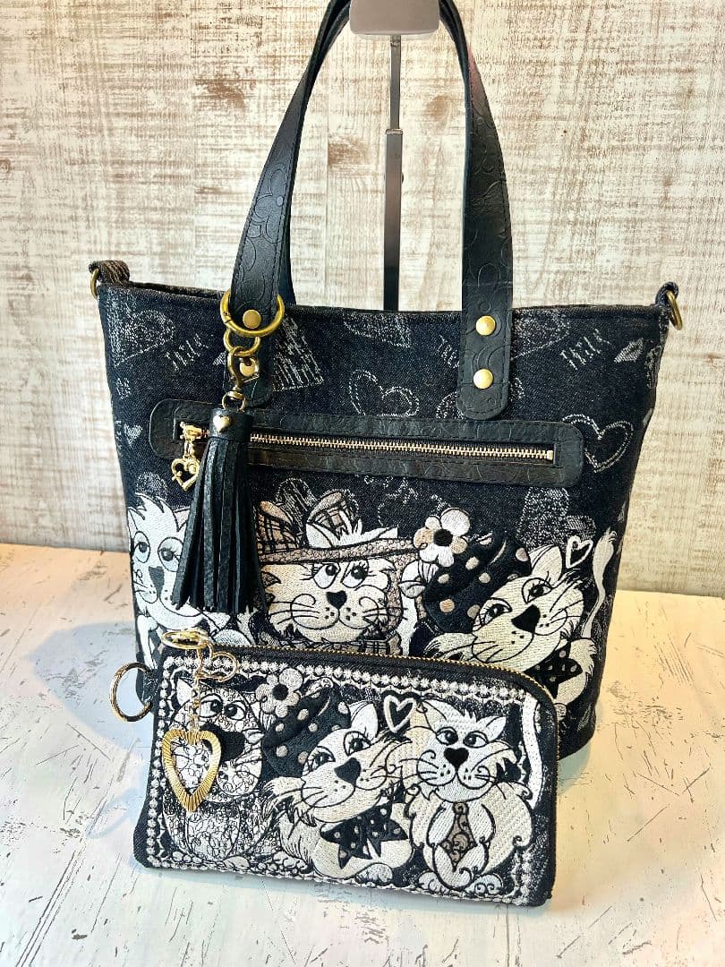 ロラライハリス♡ブラック英字デニム生地♡刺繍の楕円底バッグ♡長財布セット♡