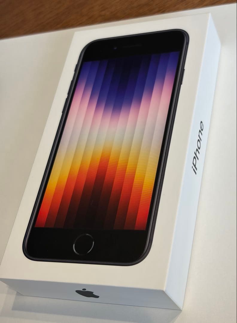 【美品】iPhoneSE（第３世代） 64GB