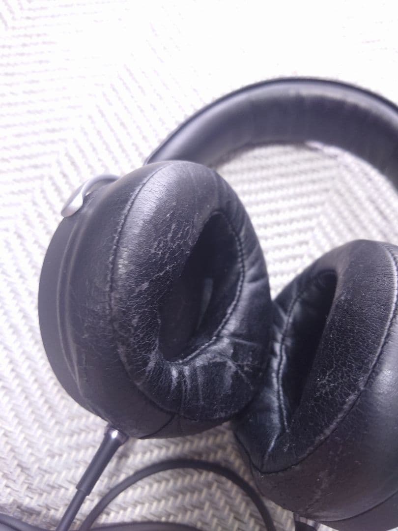 ソニー　MDR-Z7　有線ヘッドホン