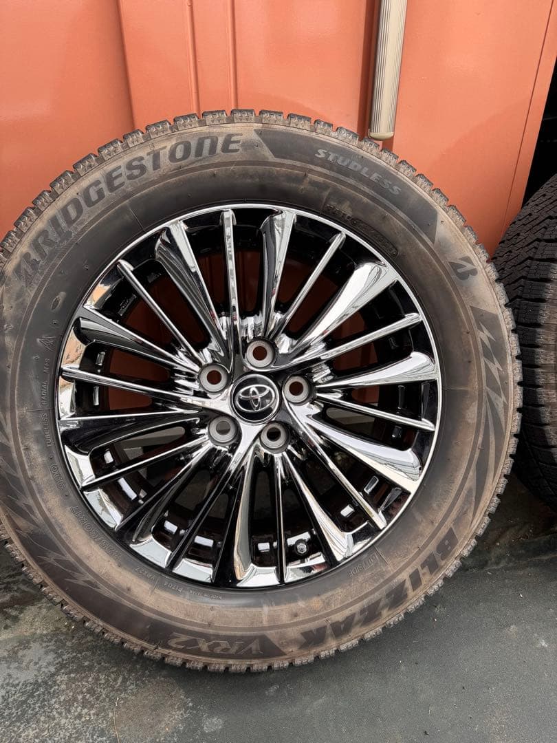 ゆう様30アルファード　エグゼクティブラウンジホイール　スタッドレスタイヤセット