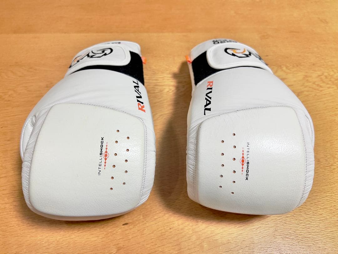 RIVAL RB50 Mサイズ 本革ボクシンググローブ