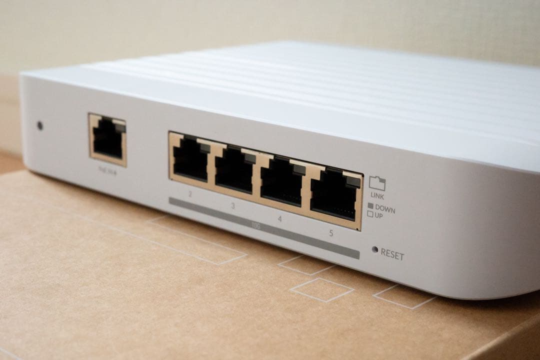 ルーター・ネットワーク機器 UniFi Flex 10 GbE (USW-Flex-XG)