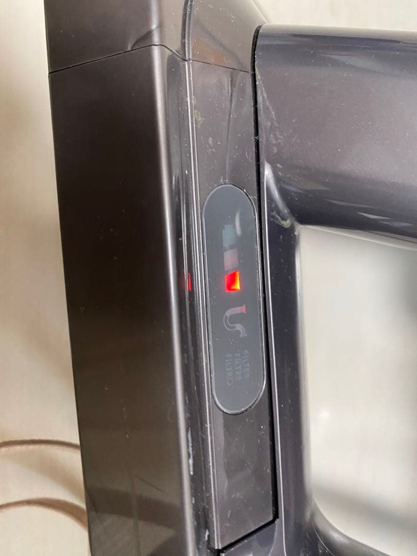 Dyson ダイソンSV12本体とアタッチメントセット　ジャンク品