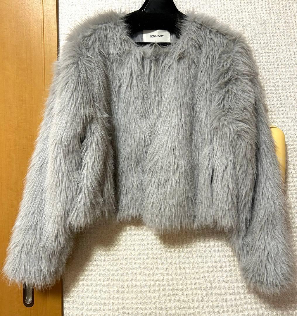 ロイヤルパーティ アウター