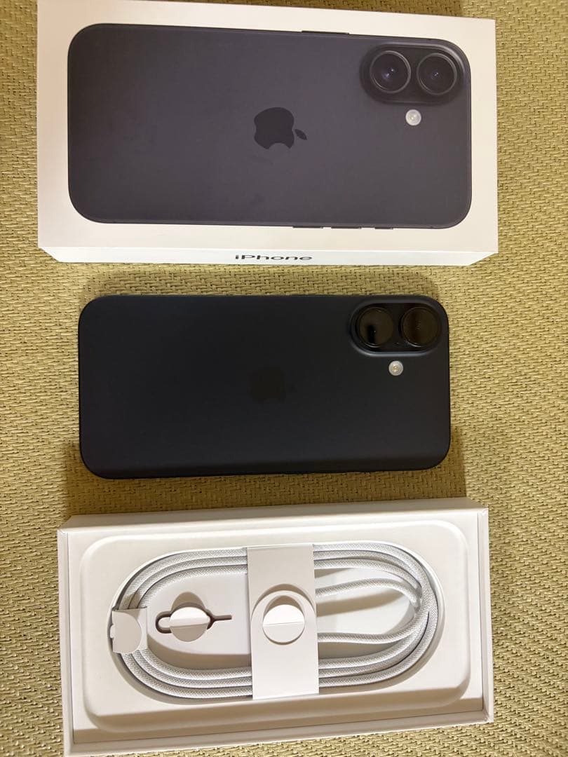 Apple iPhone16 256GBブラック（SIMフリー）