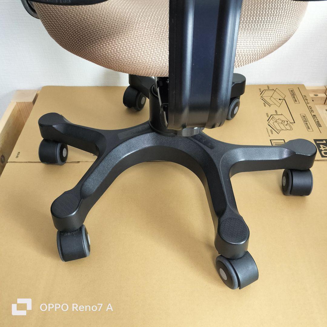 デスクチェア kuma