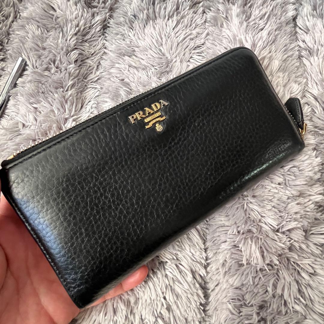 良品　プラダ　L字ファスナー　シボレザー　メタルロゴ　長財布　ブラック