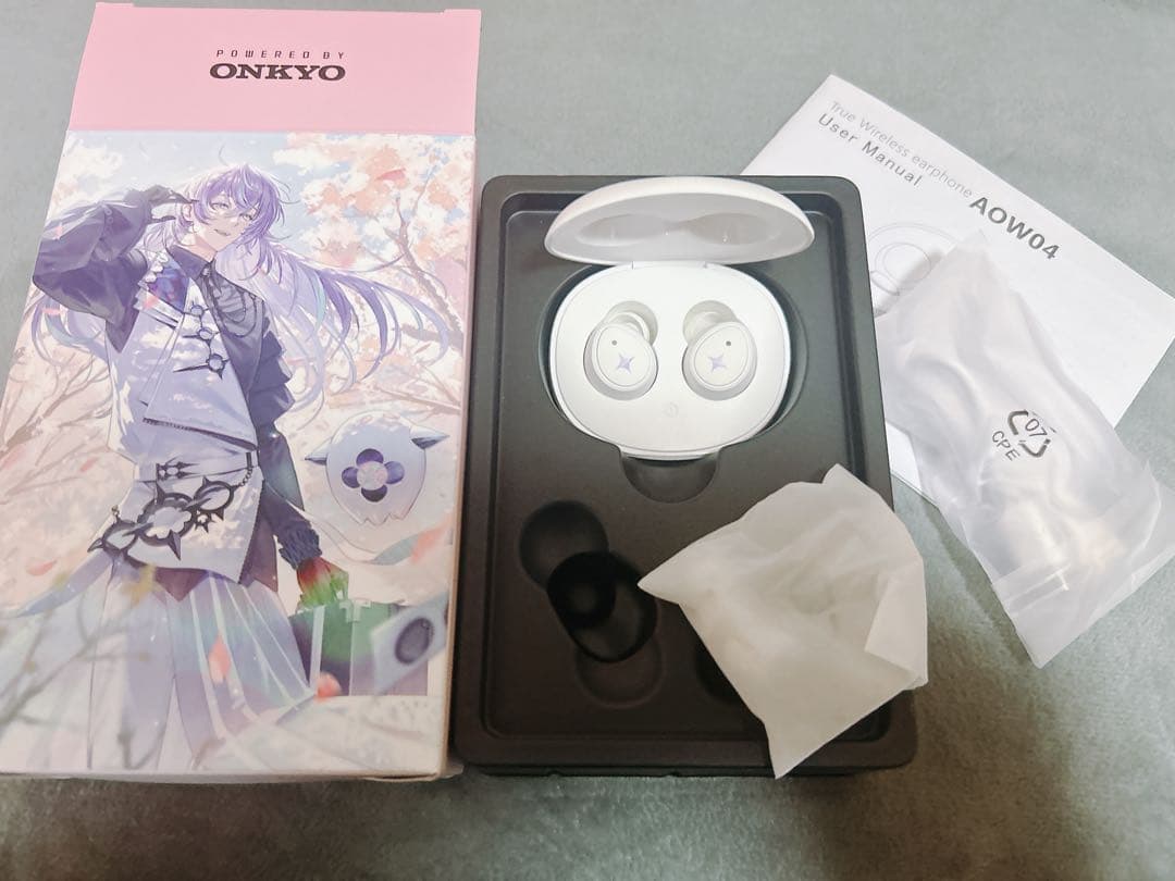 星導ショウコラボイヤホン　ONKYO ワイヤレスイヤホン AOW04 ホワイト