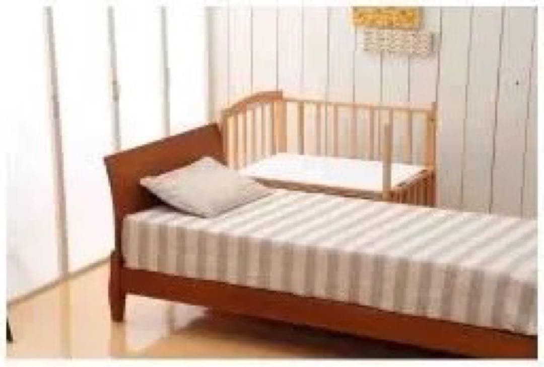 ベビーベッド　ミニサイズ　ツーオープン&収納棚付き！ ヤマサキ　ナチュラル