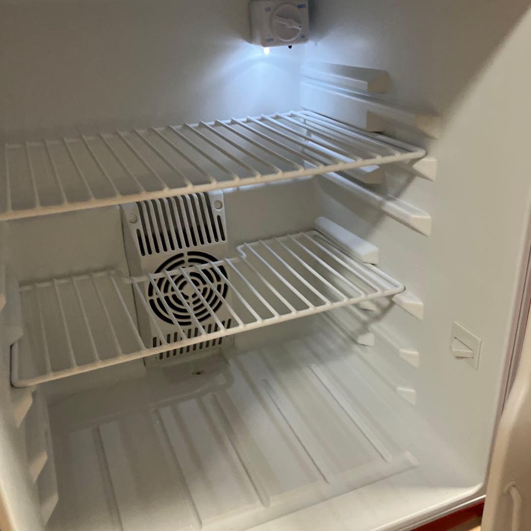 Coca-Cola 冷蔵庫48L コカコーラ 赤