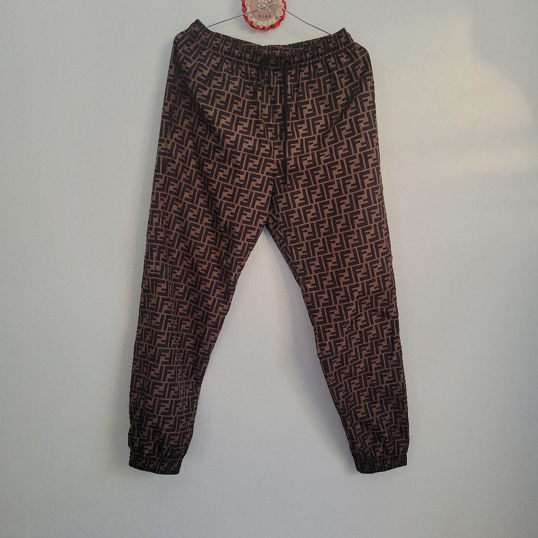 FENDI 　ナイロンパンツ　44　ズッカ柄