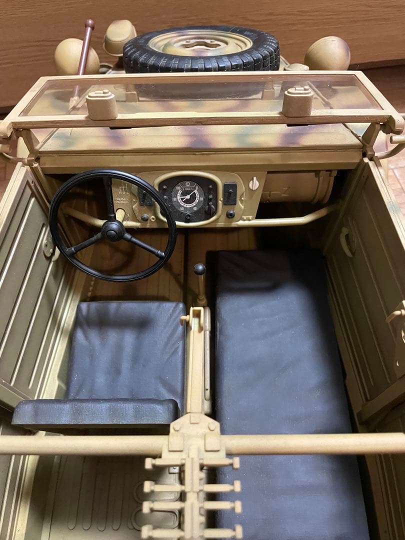 ドイツ軍 キューベルワーゲン 軍用車　模型