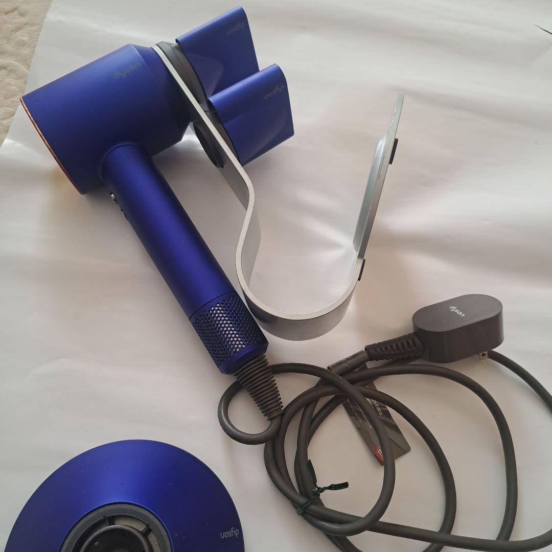 ダイソン　ドライヤー　スタンド付き