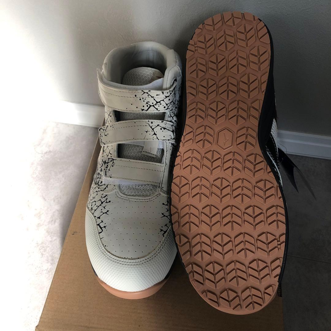 新品未使用　ミズノ　オールマイティ　安全靴 ホワイト/ブラック　27センチ