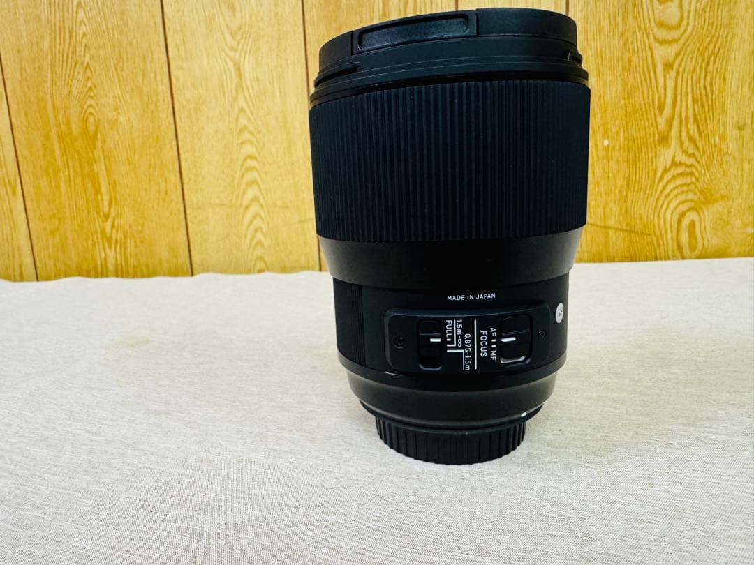 SIGMA シグマ 135mm f1.8 DG HSM キヤノン用