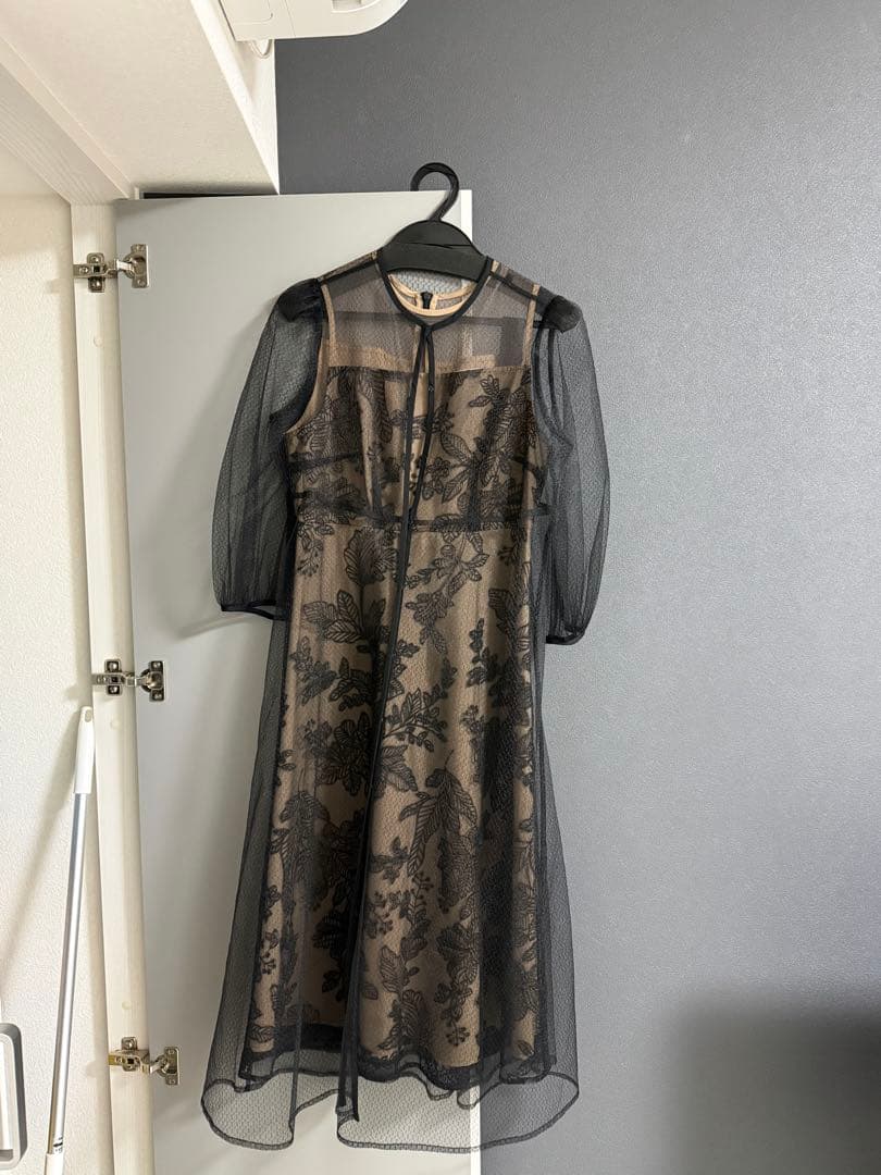 LEJAドレス Ｓ　チュールパイピングリーフベルトAラインドレスワンピース