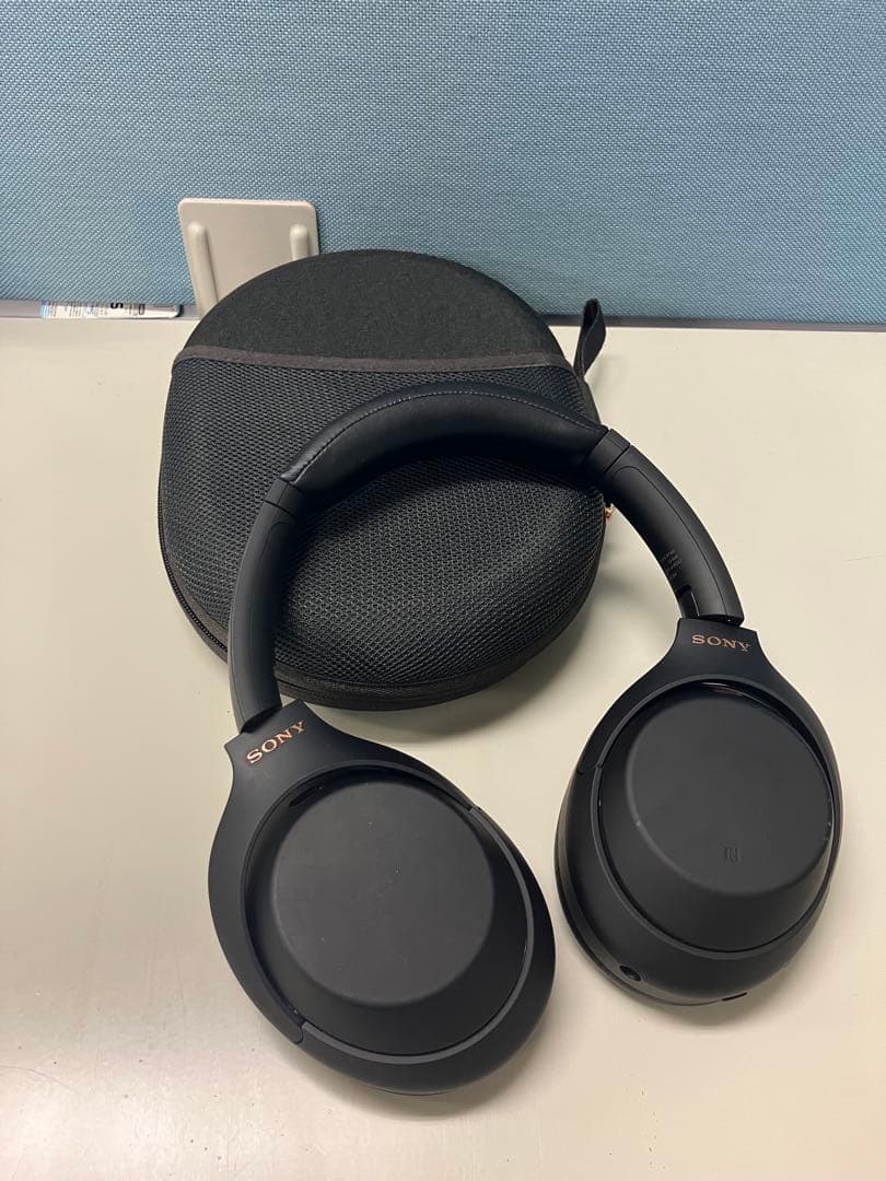 【美品】SONY ワイヤレスヘッドホン ブラック　　WH-1000XM4