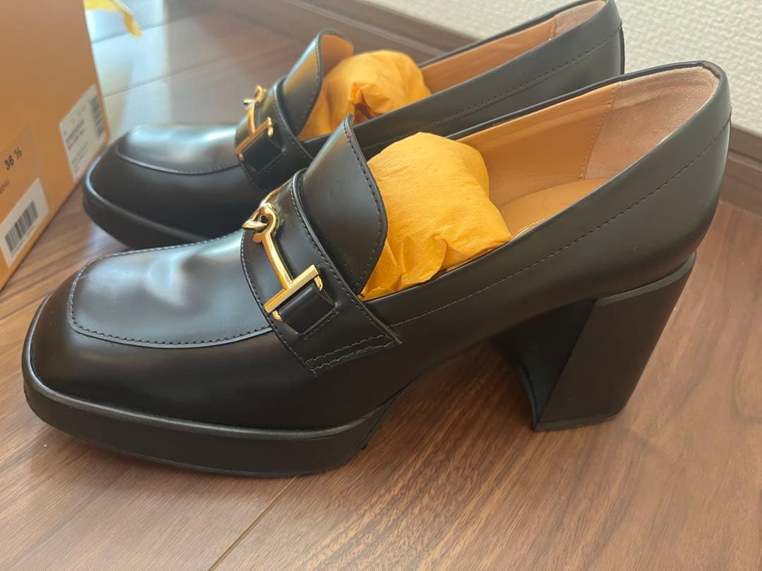 TOD'S 黒 ローファー 高ヒール ゴールド金具