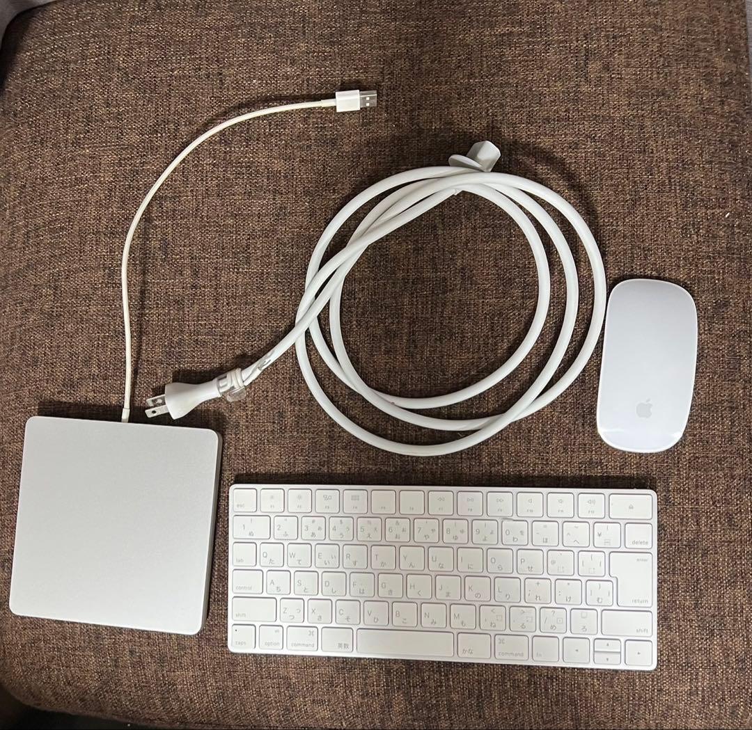 imac 21.5インチ　デスクトップパソコン