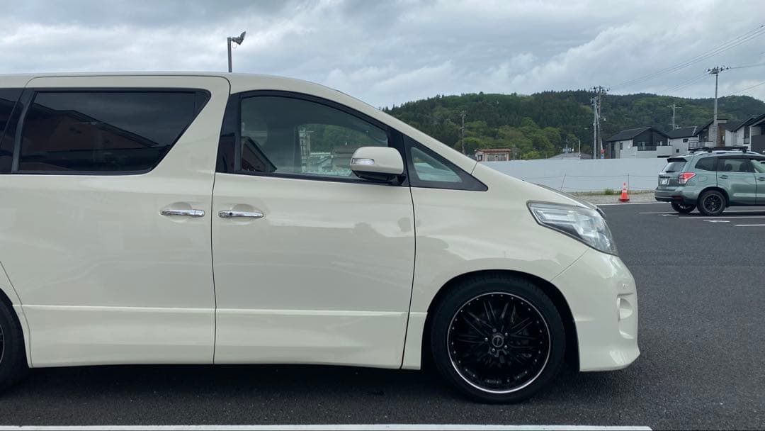 【送料込み】PDW タイヤ&アルミホイール　4本　20インチ　245/40/20