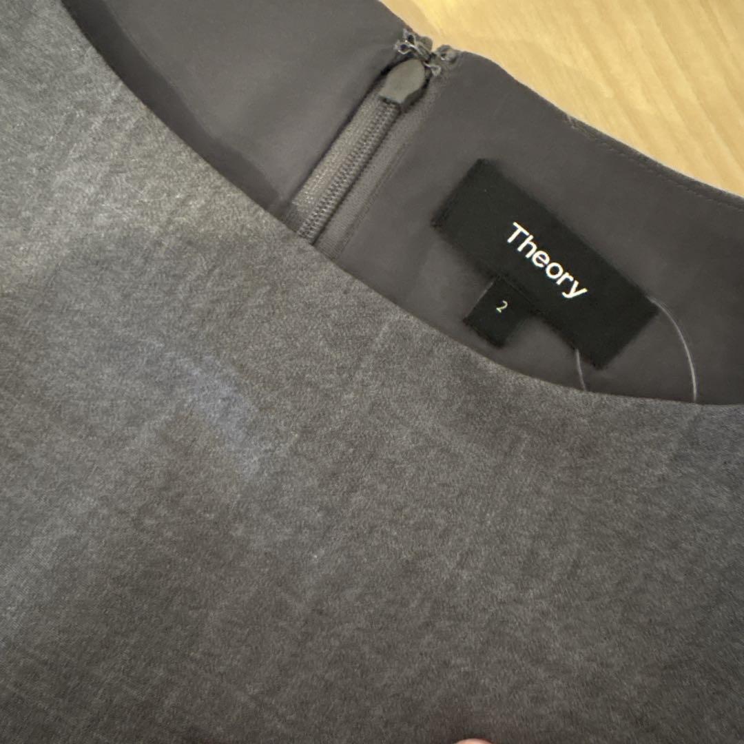 【新品タグ付き】Theory ノースリーブワンピース グレー　9号