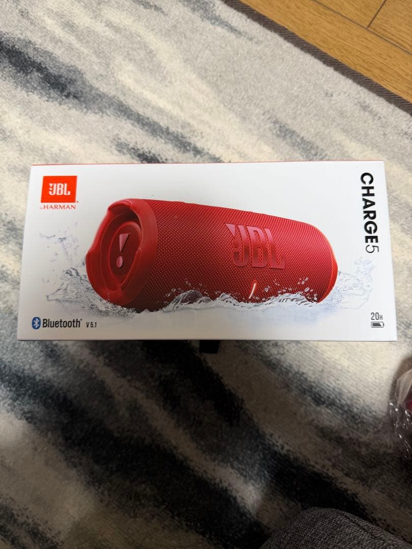 ほぼ未使用　専用ケース付き　JBL CHARGE 5 赤